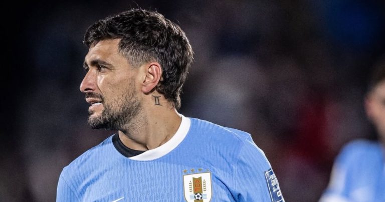 Arrascaeta tem lesão na panturrilha confirmada e está fora da Copa do Mundo arrascaeta-tem-lesao-na-panturrilha-confirmada-e-esta-fora-da-copa-do-mundo
