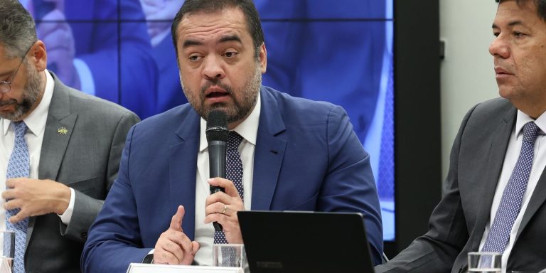 TSE mantém condenação de Claudio Castro à inelegibilidade tse-mantem-condenacao-de-claudio-castro-a-inelegibilidade
