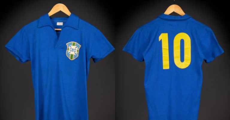 Camisa usada por Pelé na final da Copa de 1958 será leiloada e pode alcançar valor recorde camisa-usada-por-pele-na-final-da-copa-de-1958-sera-leiloada-e-pode-alcancar-valor-recorde