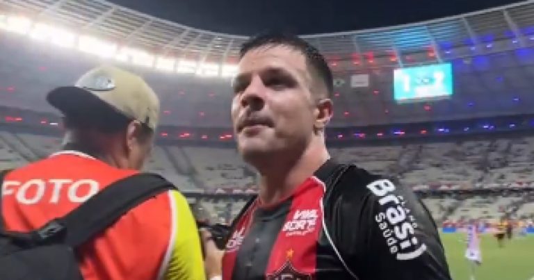VÍDEO: Kayzer responde cobranças de torcedores do Fortaleza: “Me mandaram embora” video:-kayzer-responde-cobrancas-de-torcedores-do-fortaleza:-“me-mandaram-embora”