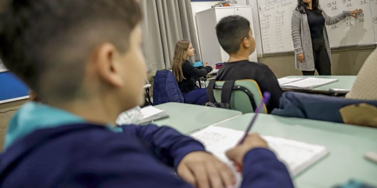 MEC estende até dia 17 o prazo para redes de ensino aderirem à PND mec-estende-ate-dia-17-o-prazo-para-redes-de-ensino-aderirem-a-pnd