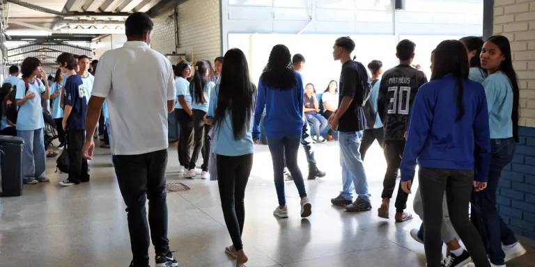 Enem 2026: estudante do Pé-de-Meia é isento da taxa de inscrição enem-2026:-estudante-do-pe-de-meia-e-isento-da-taxa-de-inscricao