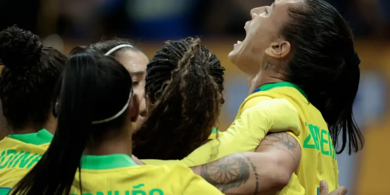 Em virada relâmpago, seleção brasileira feminina vence Estados Unidos em-virada-relampago,-selecao-brasileira-feminina-vence-estados-unidos