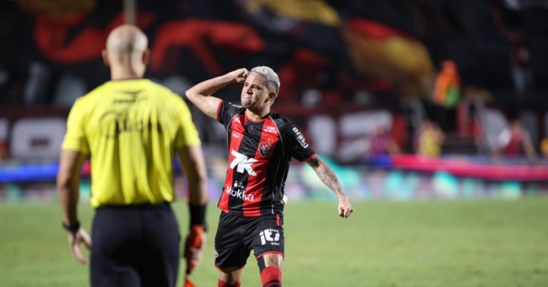 e-campeao!-vitoria-supera-o-fortaleza-e-volta-a-vencer-a-copa-do-nordeste-apos-16-anos