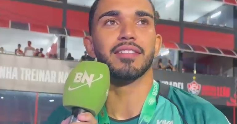 Arcanjo se emociona ao comentar homenagem da torcida na final da Copa do Nordeste: “Nunca imaginei” arcanjo-se-emociona-ao-comentar-homenagem-da-torcida-na-final-da-copa-do-nordeste:-“nunca-imaginei”