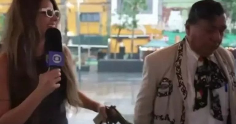 VÍDEO: Repórter da Globo surge com arma em ao vivo durante cobertura da Copa do Mundo video:-reporter-da-globo-surge-com-arma-em-ao-vivo-durante-cobertura-da-copa-do-mundo