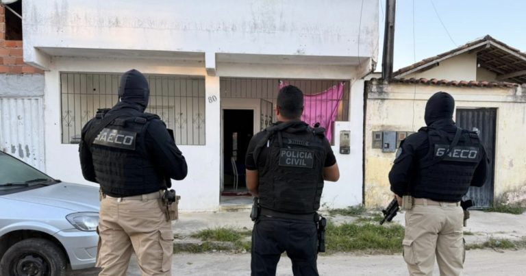 Operação Horizonte Vigiado cumpre mandados por homicídios e tráfico em Porto Seguro operacao-horizonte-vigiado-cumpre-mandados-por-homicidios-e-trafico-em-porto-seguro