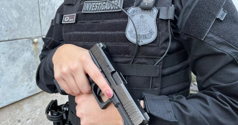 Homem suspeito de homicídio é preso em festejos de aniversário de município do semiárido baiano homem-suspeito-de-homicidio-e-preso-em-festejos-de-aniversario-de-municipio-do-semiarido-baiano