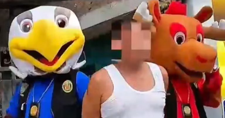 VÍDEO: Policiais usam fantasias de mascotes da Copa do Mundo para prender suspeito de tráfico no Peru video:-policiais-usam-fantasias-de-mascotes-da-copa-do-mundo-para-prender-suspeito-de-trafico-no-peru