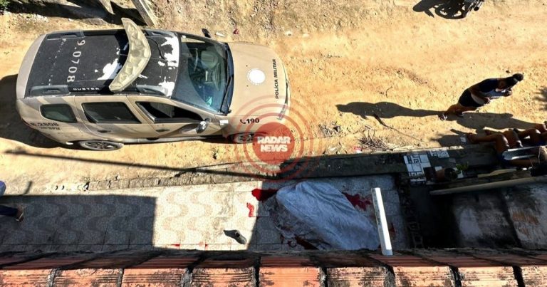 Mulher é morta a facadas em Eunápolis; ex-companheiro é preso acusado de feminicídio mulher-e-morta-a-facadas-em-eunapolis;-ex-companheiro-e-preso-acusado-de-feminicidio