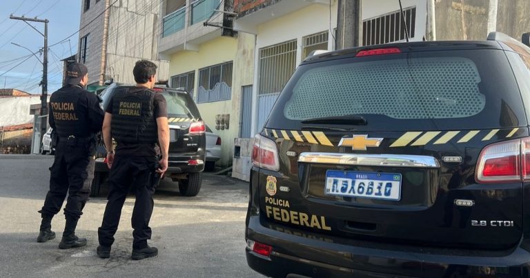 PF realiza operação em Santo Amaro para combater fraudes de R$ 11 milhões em benefícios do INSS pf-realiza-operacao-em-santo-amaro-para-combater-fraudes-de-r$-11-milhoes-em-beneficios-do-inss