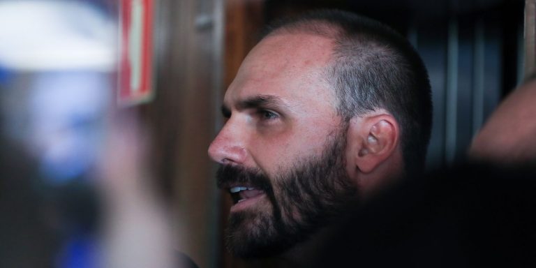 Por unanimidade, STF condena Eduardo Bolsonaro no caso do tarifaço por-unanimidade,-stf-condena-eduardo-bolsonaro-no-caso-do-tarifaco