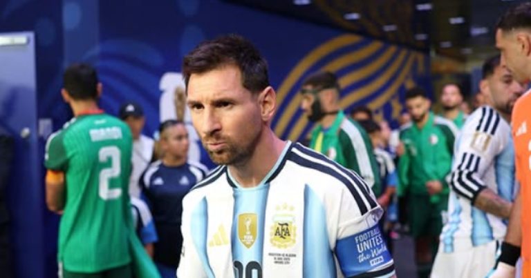 Após noite histórica, Messi explica choro e diz ter vivido “dias difíceis” apos-noite-historica,-messi-explica-choro-e-diz-ter-vivido-“dias-dificeis”