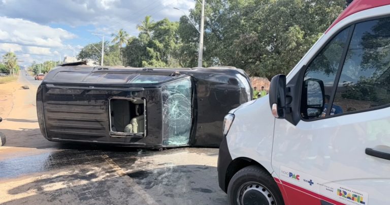 acidente-entre-dois-carros-deixa-feridos-em-trecho-da-ba-160-no-oeste-baiano