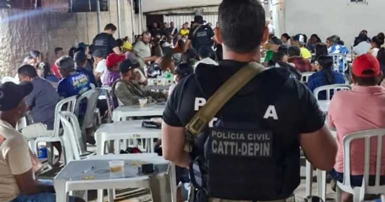 Operação fecha bingo clandestino e apreende mais de R$ 10 mil em Guanambi operacao-fecha-bingo-clandestino-e-apreende-mais-de-r$-10-mil-em-guanambi