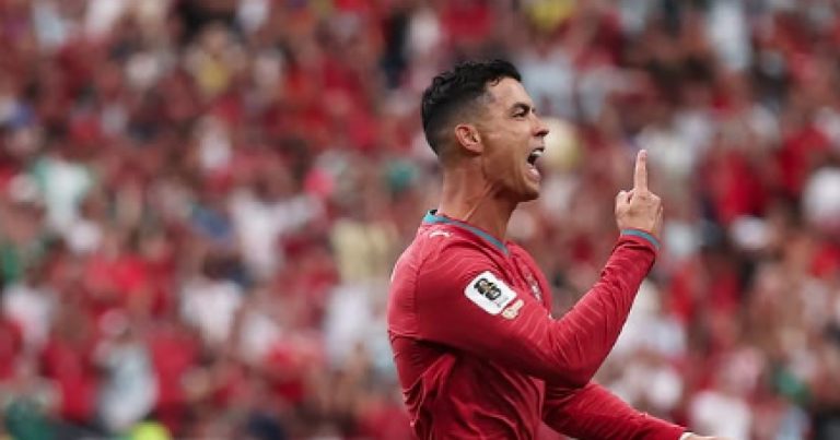 Com dois gols de Cristiano Ronaldo, Portugal goleia Uzbequistão na Copa do Mundo com-dois-gols-de-cristiano-ronaldo,-portugal-goleia-uzbequistao-na-copa-do-mundo