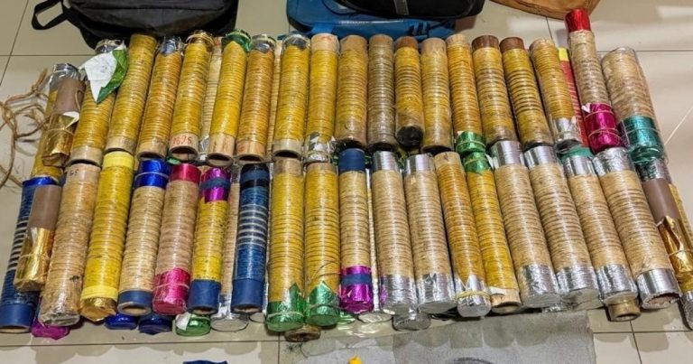 PM apreende 78 espadas e conduz quatro pessoas durante operação em Santo Estêvão pm-apreende-78-espadas-e-conduz-quatro-pessoas-durante-operacao-em-santo-estevao