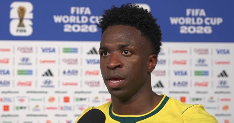 Vini Jr revela aposta com Ancelotti após gol de cabeça pelo Brasil: “Prometi que faria” vini-jr-revela-aposta-com-ancelotti-apos-gol-de-cabeca-pelo-brasil:-“prometi-que-faria”