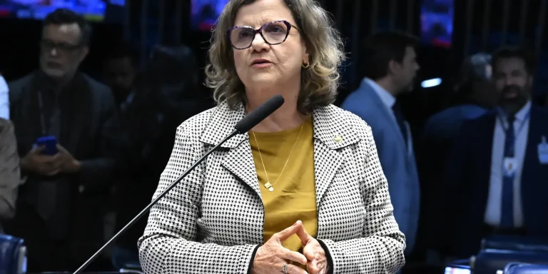 Teresa Leitão é a nova líder do governo no Senado teresa-leitao-e-a-nova-lider-do-governo-no-senado