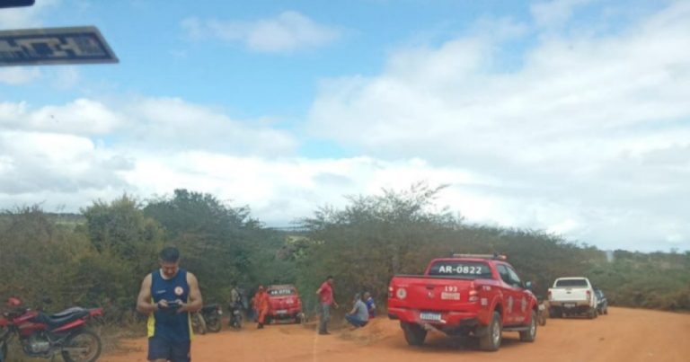 Polícia identifica vítimas de naufrágio em barragem na Bahia; três pessoas da mesma família morreram policia-identifica-vitimas-de-naufragio-em-barragem-na-bahia;-tres-pessoas-da-mesma-familia-morreram