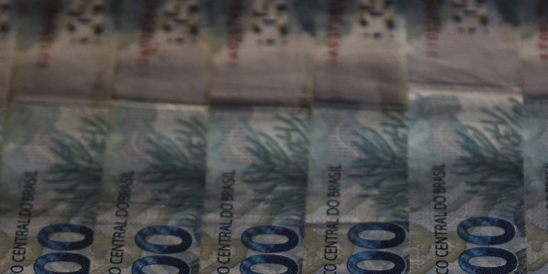 Dívida Pública sobe 2,66% em maio e supera R$ 9 trilhões divida-publica-sobe-2,66%-em-maio-e-supera-r$-9-trilhoes