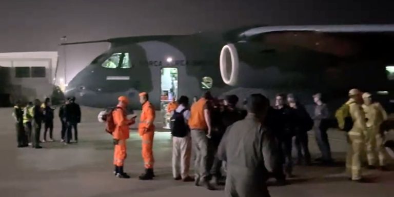 Brasil envia terceiro avião com ajuda humanitária à Venezuela brasil-envia-terceiro-aviao-com-ajuda-humanitaria-a-venezuela