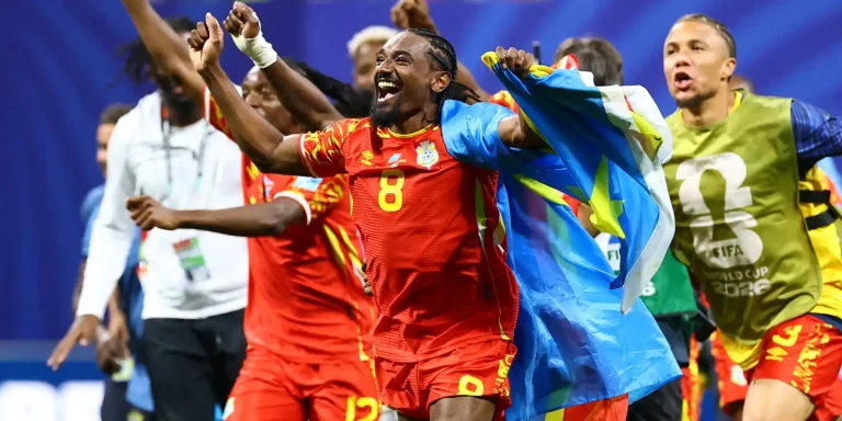 Congo vence de virada e segue na Copa, assim como Colômbia e Portugal congo-vence-de-virada-e-segue-na-copa,-assim-como-colombia-e-portugal