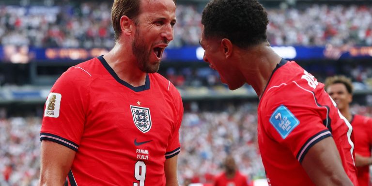 Inglaterra sobra no 2º tempo, vence Panamá e avança em 1º no Grupo L inglaterra-sobra-no-2o-tempo,-vence-panama-e-avanca-em-1o-no-grupo-l