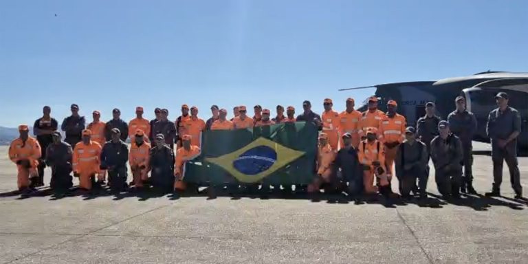 quarto-voo-brasileiro-para-venezuela-decola-com-bombeiros-e-donativos