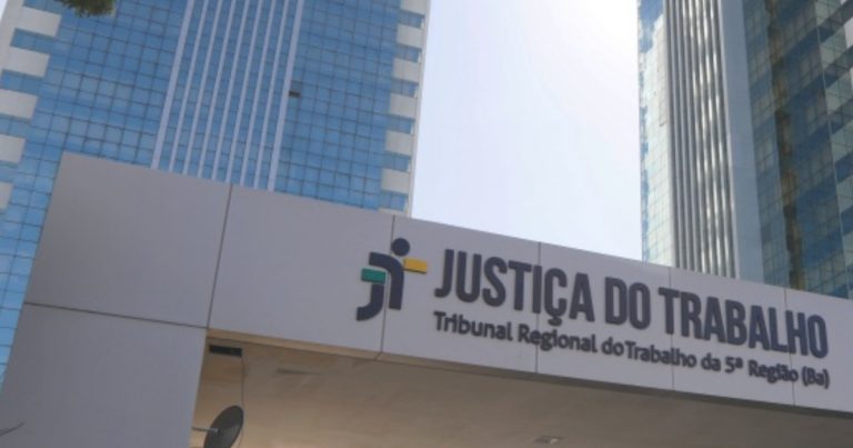 TRT-BA suspende expediente e prazos processuais no dia 29 de junho para o jogo da Seleção na Copa do Mundo trt-ba-suspende-expediente-e-prazos-processuais-no-dia-29-de-junho-para-o-jogo-da-selecao-na-copa-do-mundo