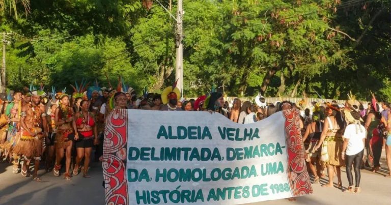 Decisão do STF mantém indígenas em terra alvo de disputa em Porto Seguro decisao-do-stf-mantem-indigenas-em-terra-alvo-de-disputa-em-porto-seguro