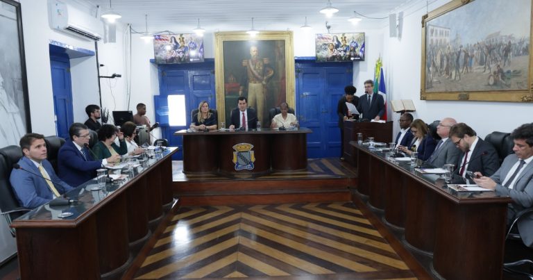 MP-BA assina acordo para regularizar seleção de agentes comunitários em Cachoeira mp-ba-assina-acordo-para-regularizar-selecao-de-agentes-comunitarios-em-cachoeira