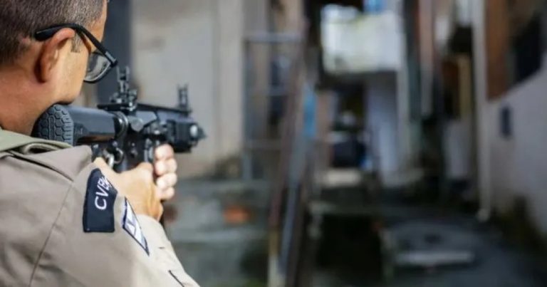 Quase todos os dias de 2025 registraram mortes causadas pela polícia na Bahia; 93,9% das vítimas eram negras quase-todos-os-dias-de-2025-registraram-mortes-causadas-pela-policia-na-bahia;-93,9%-das-vitimas-eram-negras