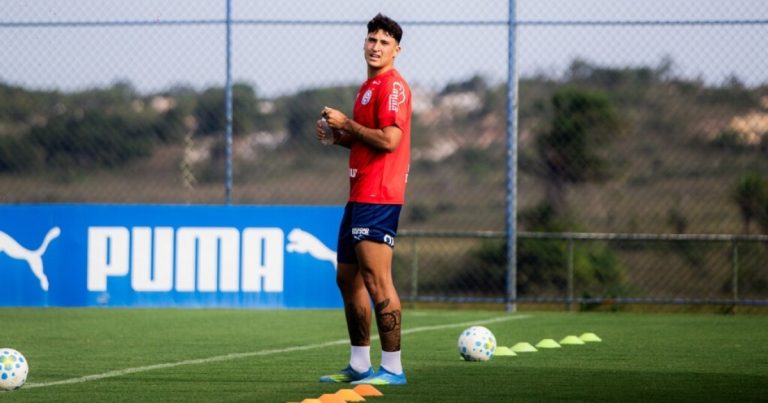alejo-veliz-realiza-primeiro-treino-pelo-bahia-no-ct-evaristo-de-macedo;-veja-como-foi
