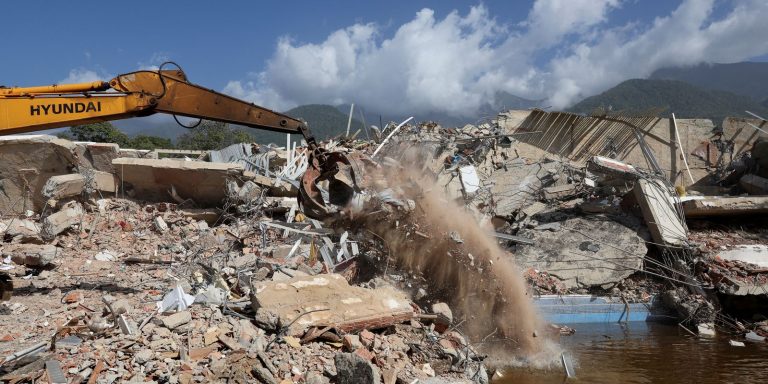 Sobe para 2.595 número de mortos em terremotos na Venezuela sobe-para-2.595-numero-de-mortos-em-terremotos-na-venezuela