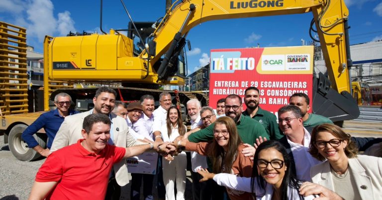 Wagner e Jerônimo anunciam pacote de R$ 6 bilhões para 165 municípios e entregam 29 escavadeiras via emenda parlamentar wagner-e-jeronimo-anunciam-pacote-de-r$-6-bilhoes-para-165-municipios-e-entregam-29-escavadeiras-via-emenda-parlamentar