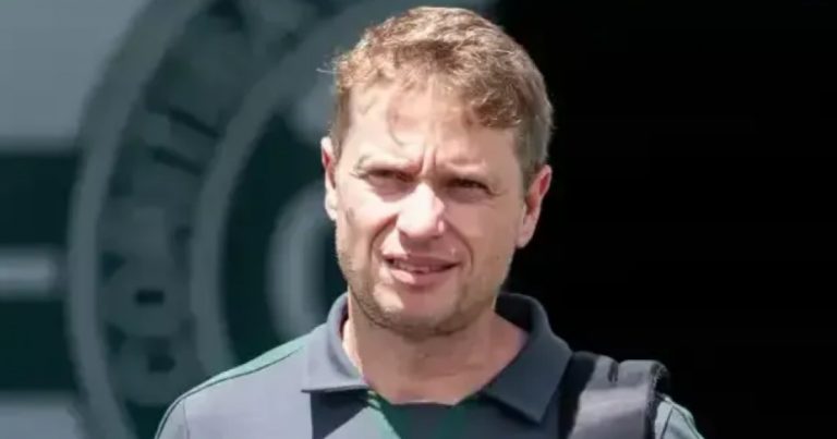Fernando Seabra desiste de acerto com o Vasco e permanece no Coritiba fernando-seabra-desiste-de-acerto-com-o-vasco-e-permanece-no-coritiba
