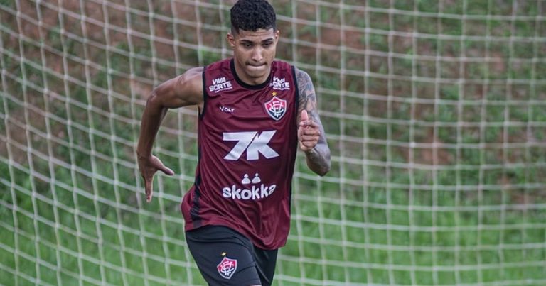 vitoria-encaminha-emprestimo-de-pablo-ao-paysandu