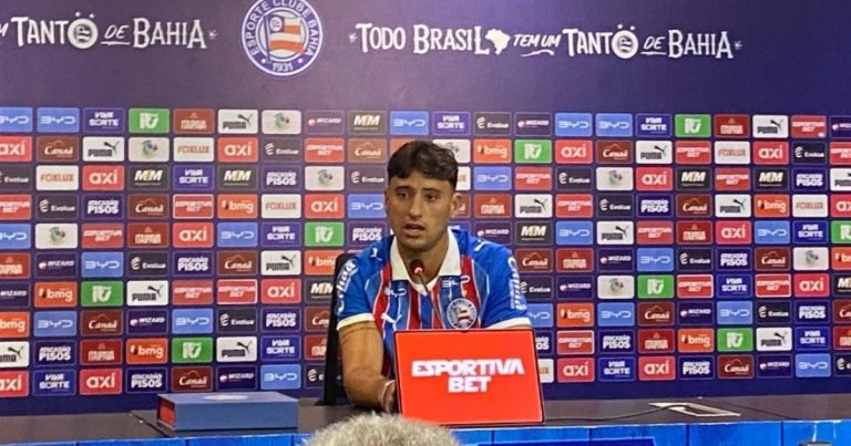 Alejo Véliz é apresentado como novo camisa 9 pelo Bahia e exalta peso do clube: “Clube do povo” alejo-veliz-e-apresentado-como-novo-camisa-9-pelo-bahia-e-exalta-peso-do-clube:-“clube-do-povo”