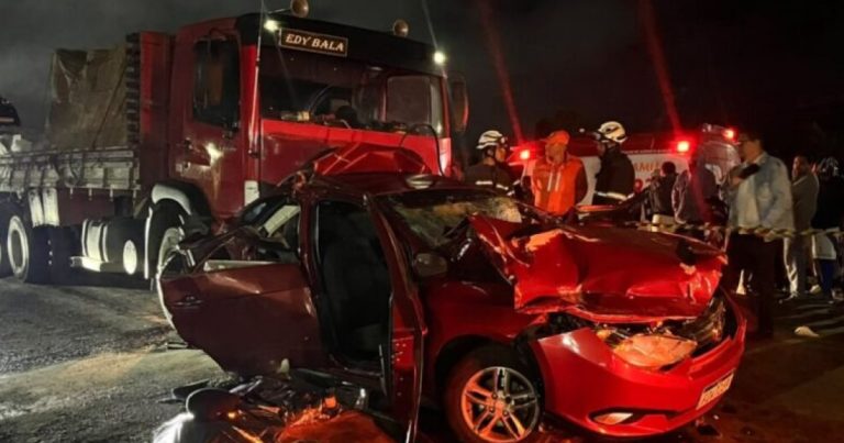 Engavetamento com cinco veículos deixa um morto e feridos na BR-116 em Vitória da Conquista engavetamento-com-cinco-veiculos-deixa-um-morto-e-feridos-na-br-116-em-vitoria-da-conquista