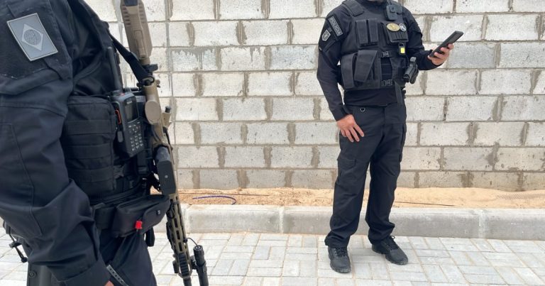 Suspeito é preso por tráfico e drogas são apreendidas em Santo Antônio de Jesus suspeito-e-preso-por-trafico-e-drogas-sao-apreendidas-em-santo-antonio-de-jesus