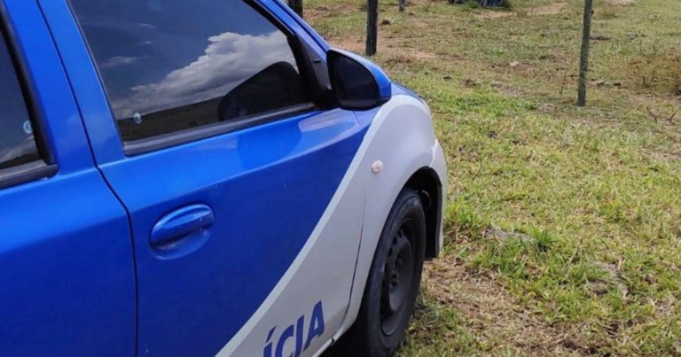 Homem é eletrocutado ao tentar regatar cachorro de cerca elétrica em Itabela homem-e-eletrocutado-ao-tentar-regatar-cachorro-de-cerca-eletrica-em-itabela