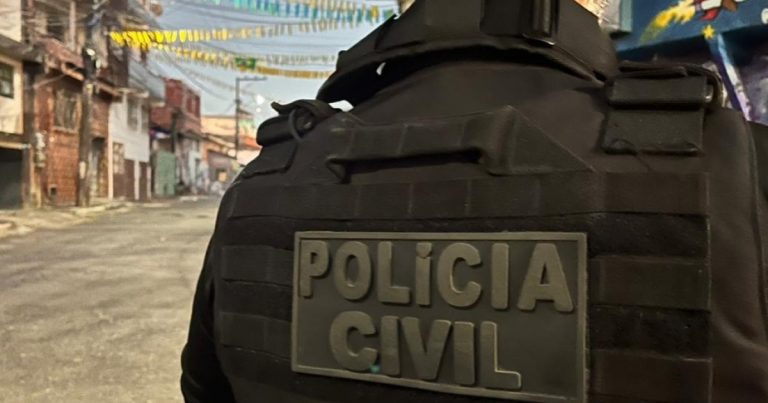 Homem é preso após descumprir medida protetiva em Santo Amaro homem-e-preso-apos-descumprir-medida-protetiva-em-santo-amaro