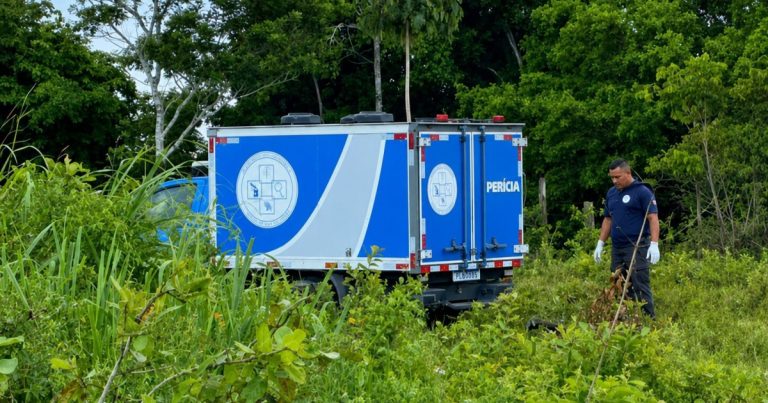 tres-homens-sao-encontrados-mortos-em-estrada-rural-de-porto-seguro-apos-triplo-homicidio