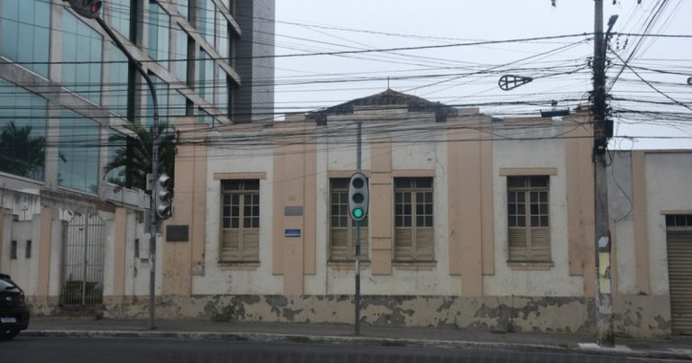 casa-onde-glauber-rocha-viveu-no-interior-baiano-sofre-deterioracao-e-projeto-de-museu-segue-sem-previsao
