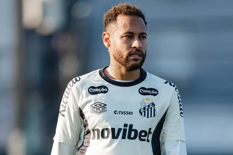 com-neymar,-santos-abre-preparacao-para-classico-contra-o-corinthians