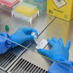 anvisa-atualiza-regras-sobre-controle-de-qualidade-em-laboratorios