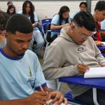 pe-de-meia:-nascidos-em-setembro-e-outubro-recebem-parcela-de-r$-200