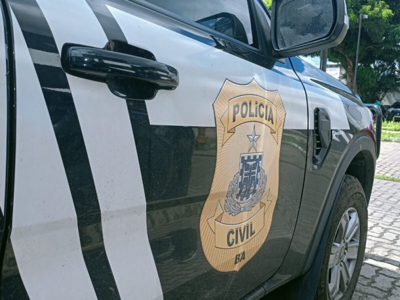 dois-irmaos-sao-presos-suspeitos-de-assaltar-postos-de-combustiveis-em-feira-de-santana