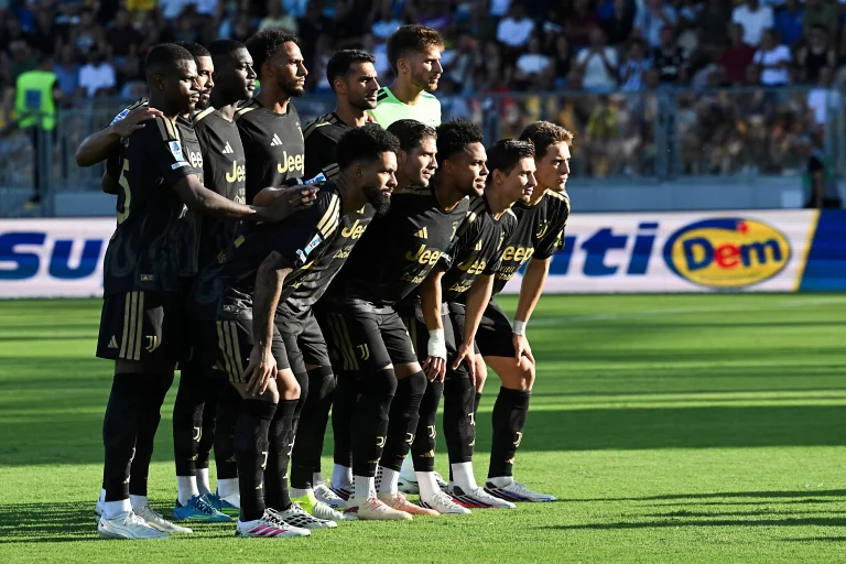 atacante-turco-kenan-yildiz-passara-por-cirurgia-e-desfalcara-juventus-por-varios-meses